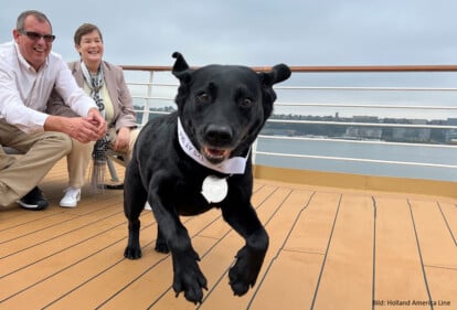 Blindenhündin Joska und ihre Besitzer (Bild: Holland America Line)