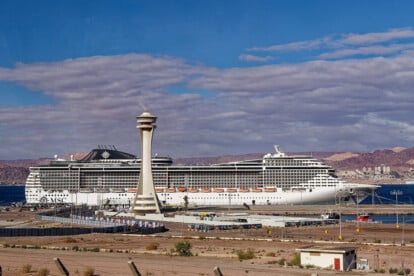 MSC Splendida in Aquaba