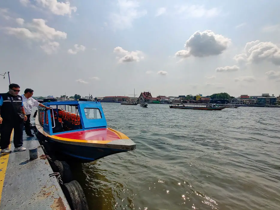 Bootsfahrt auf dem Fluss Chao Phraya