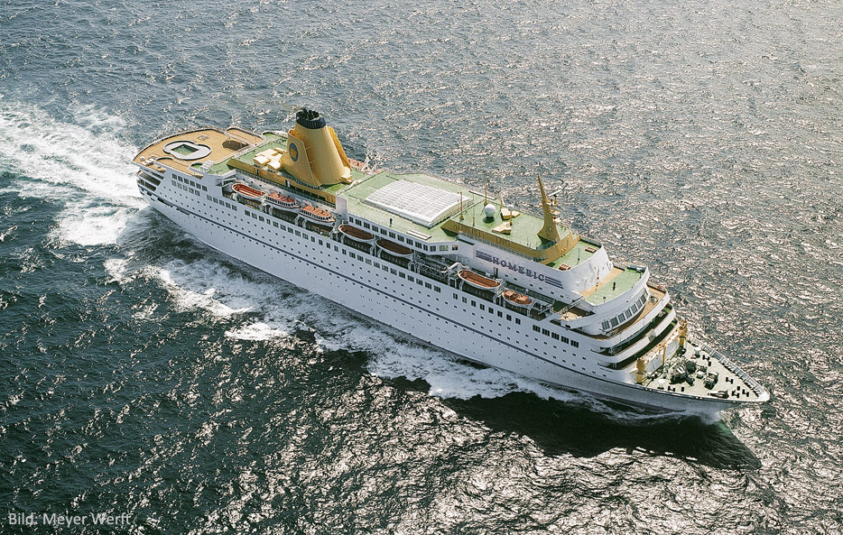 Die Homeric, erstes Kreuzfahrtschiff der Meyer Werft in Papenburg (Bild: Meyer Werft)