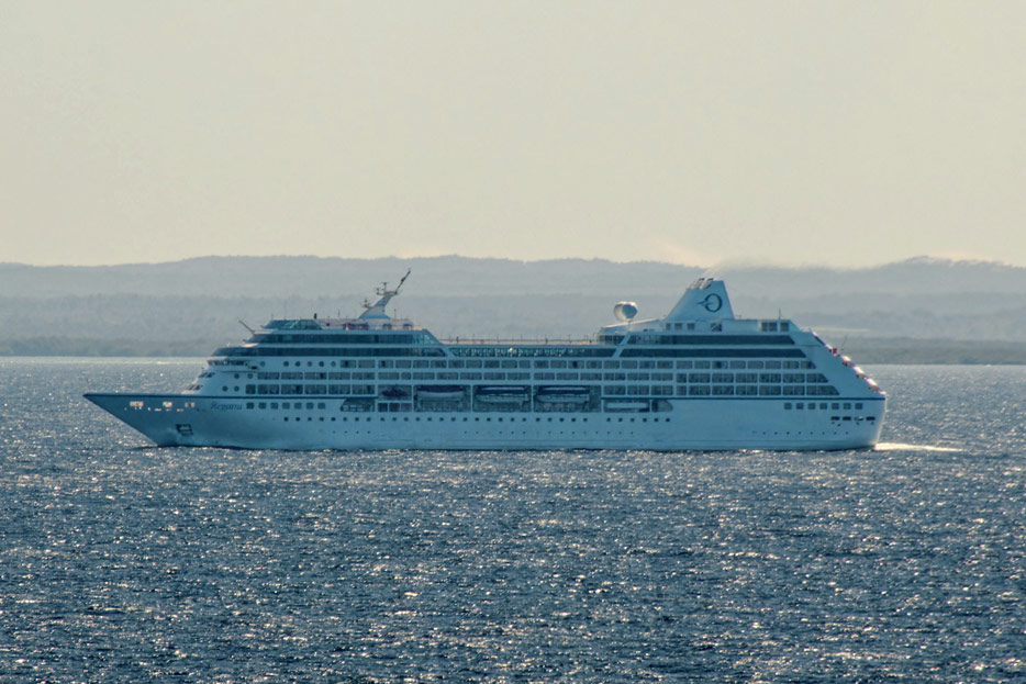 Oceania Cruises erstes Schiff, die heutige Regatta (Archivbild 2016, Karibik)