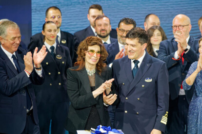 Sophia Loren bei der Taufe der MSC Euribia mit Pierfrancesco Vasgo und Kapitän Stefano Battinelli