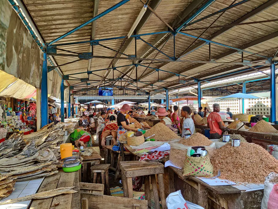 Marolaka-Markt in Mahajanga