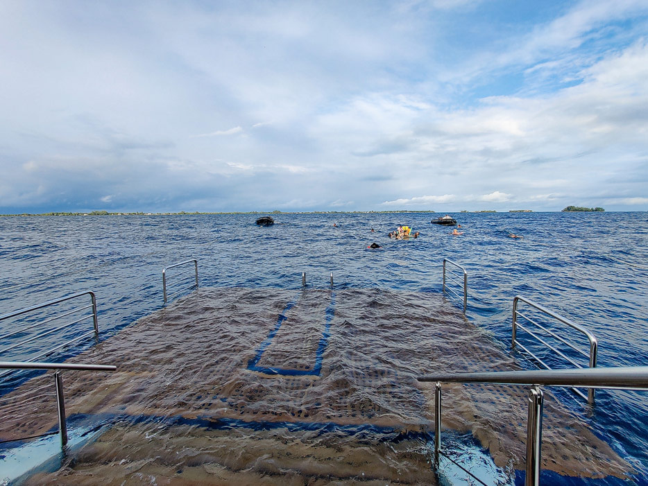 Marina-Badeplattform der Le Dumont D'Urville