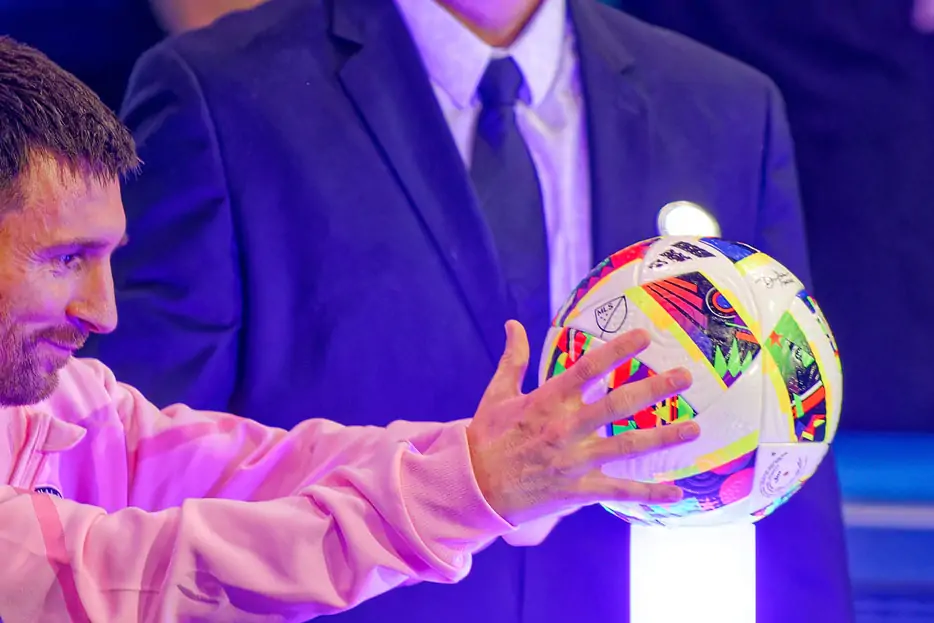 Der Moment der Taufe: Lionel Messi