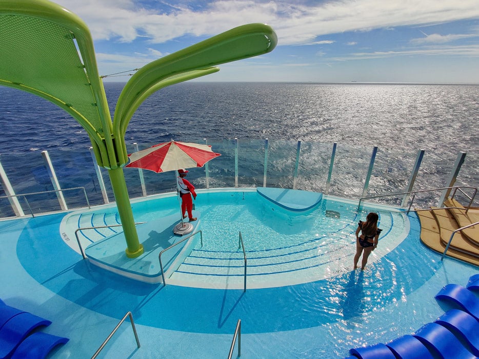 Cove Pool, Chill Island