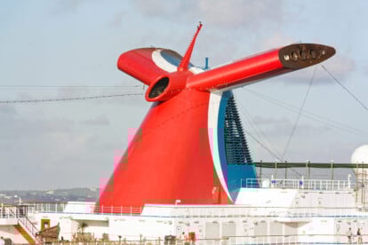 Symbolbild Carnival Cruise Line, Schornstein