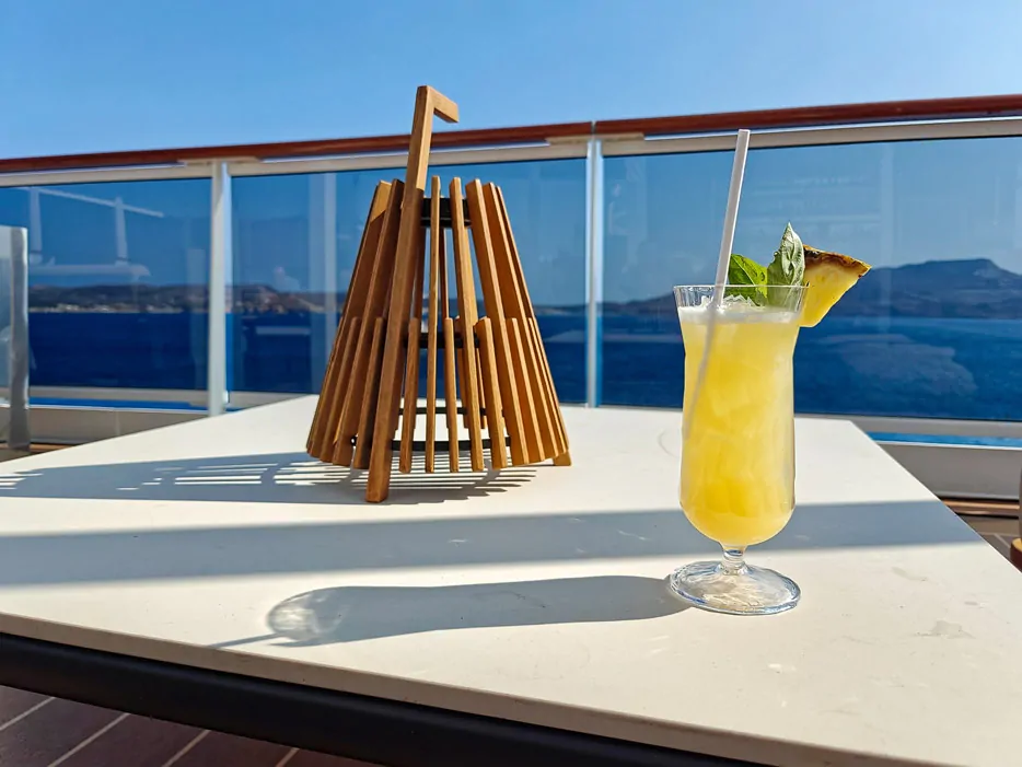 Cocktail an der Sky Bar