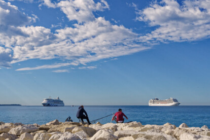 Kreuzfahrtschiffe vor Cannes
