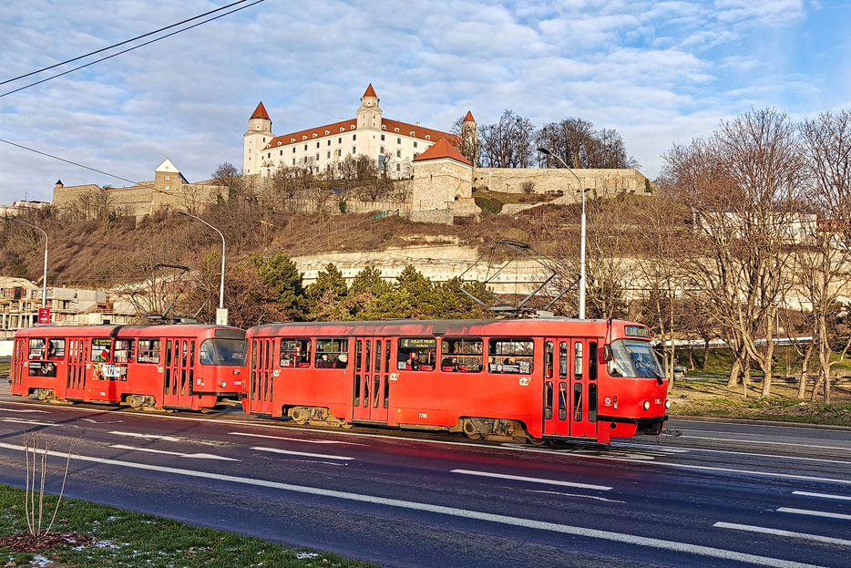 alte Straßenbahn, Burg in Bratislava