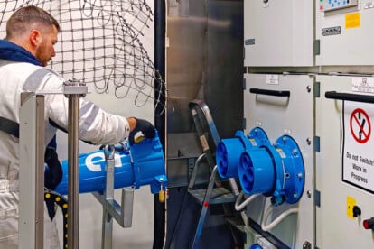 Landstrom-Übergaberaum