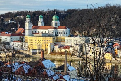 Blick von der Maria-Hilf-Kirche zum Passauer Dom