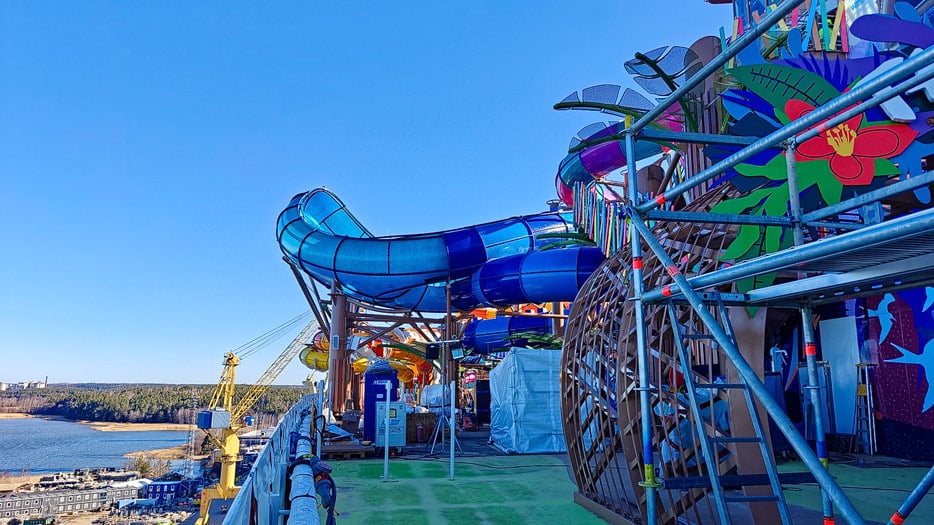 Thrill Island, Pooldeck