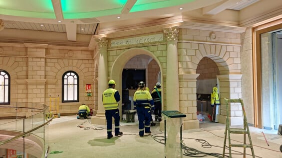 Royal Railway - Legend Station