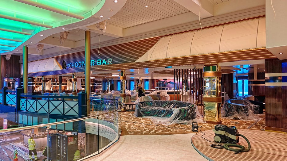 Schooner Bar, Royal Promenade