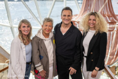 Die Taufpatinnen der Mein Schiff Flow