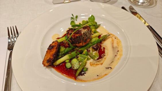 Moments, Fine Dining