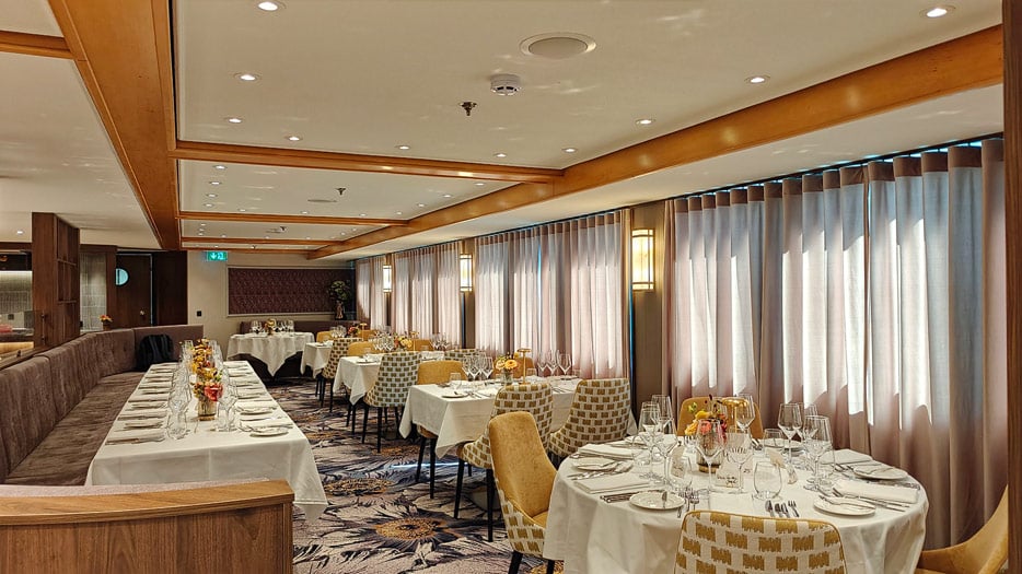 Riverside-Restaurant
