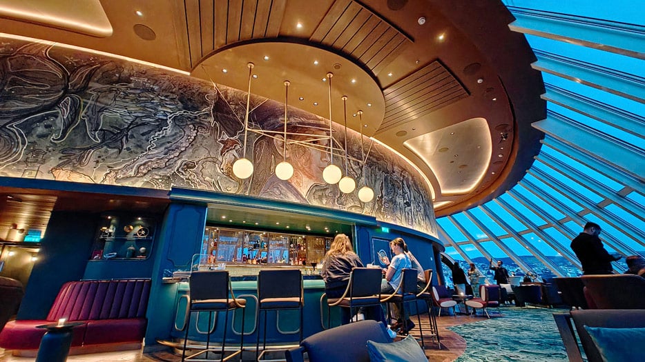 Captain's Bar