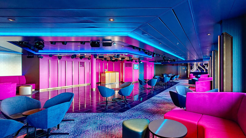 D4 Club & Lounge