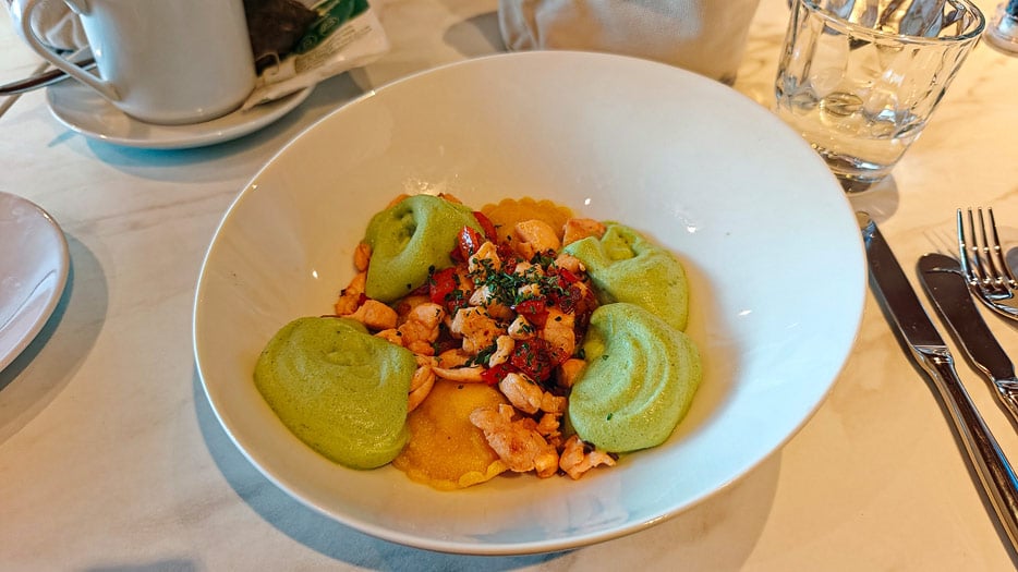 Safran-Ravioli mit Lachs