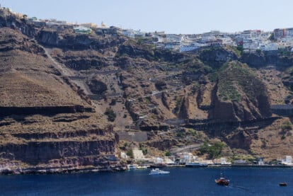 Santorini, Thiera
