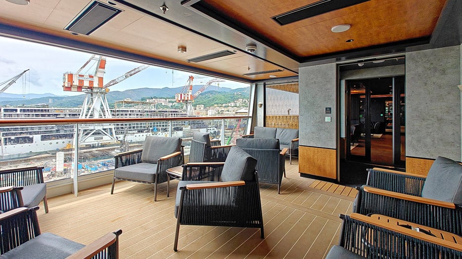 Outdoor Cigar Lounge