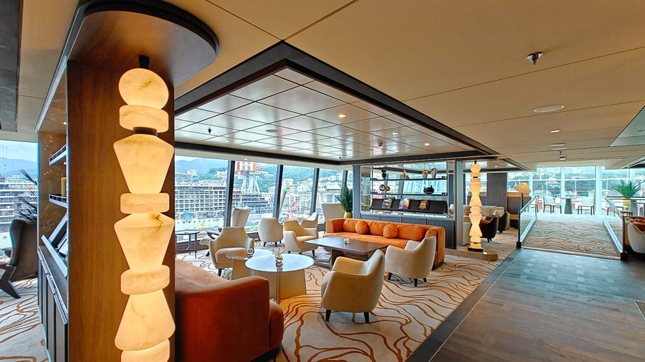 Explora Lounge