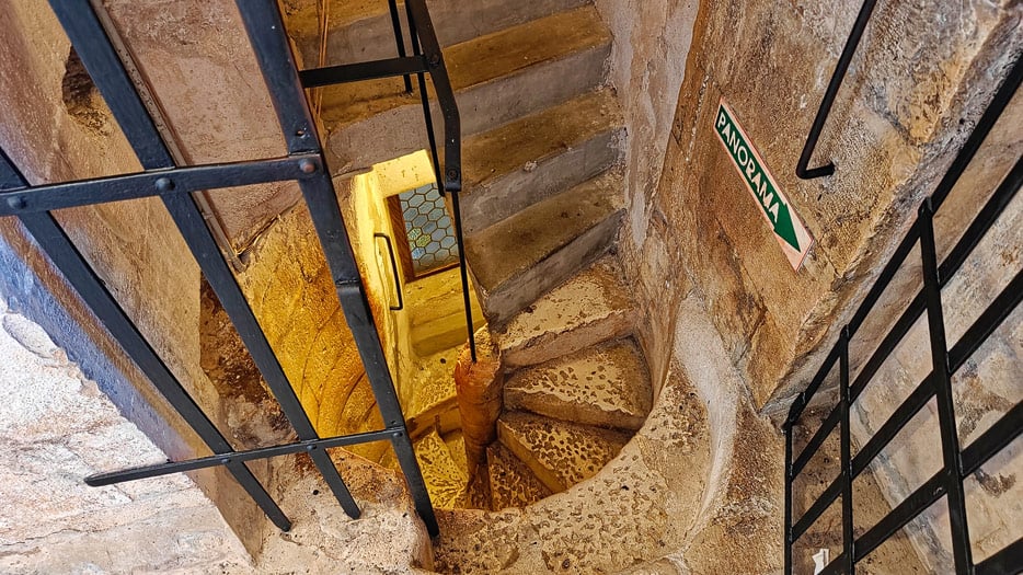 Treppe auf den Turm der Kathedrale