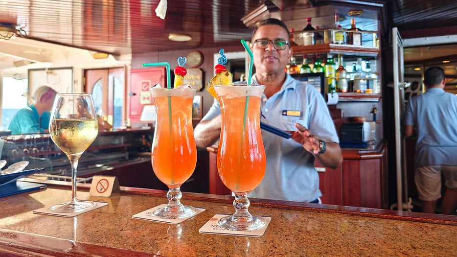 Mai Tai, Tropical Bar