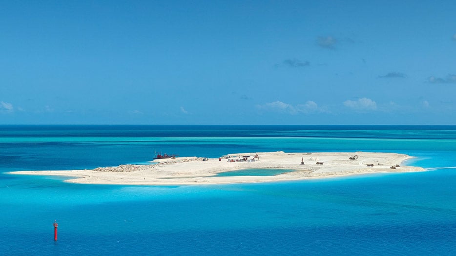 Sandy Cay, im Aufbau 2025