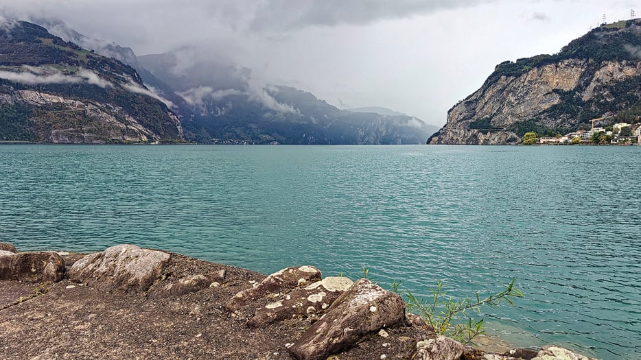 Blick auf den Vierwaldstätter See bei Flüelen